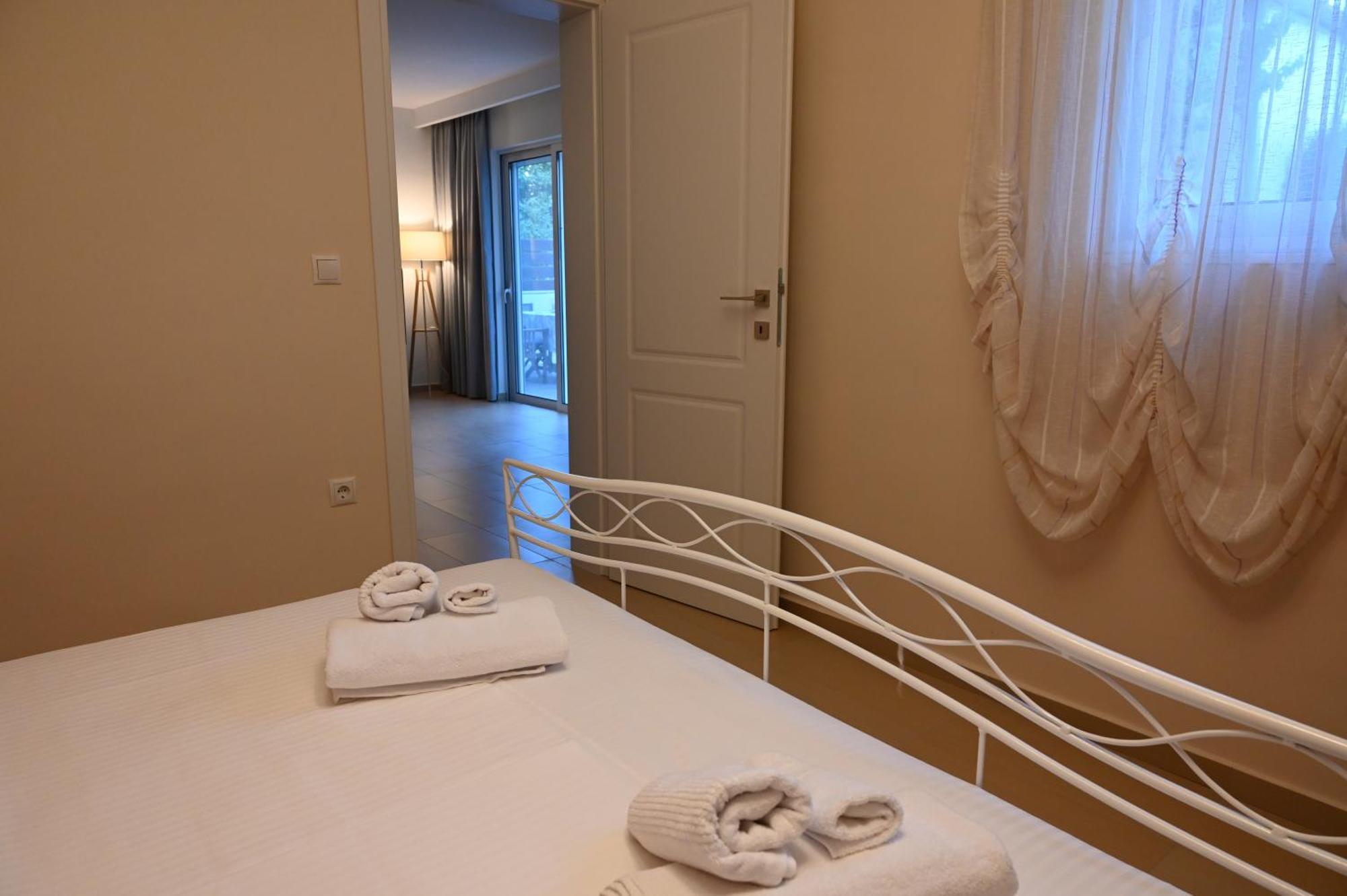 Evita'S Guesthouse Αγία Μαρίνα Μικρολίμανου Εξωτερικό φωτογραφία